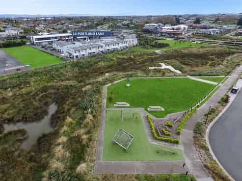 16E Portland Lane, Chartwell