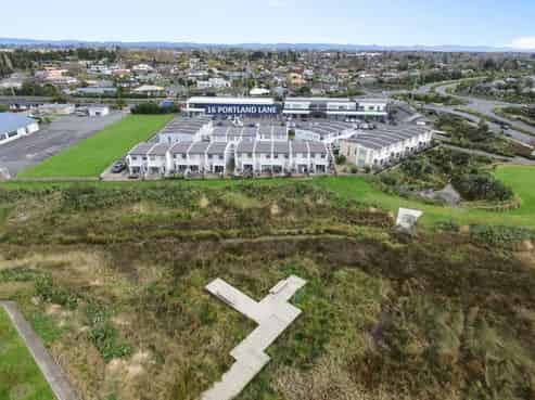 16E Portland Lane, Chartwell