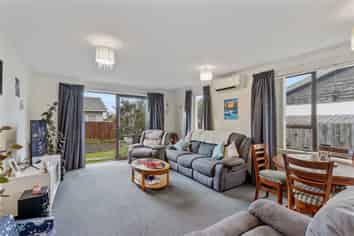 2/180 Buchanans Road, Hei Hei