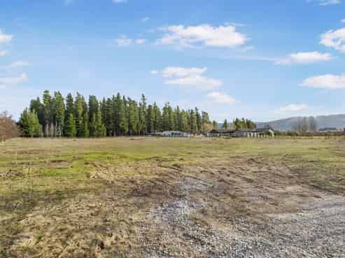  Richards Beach Road, 