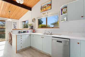 149 College Road, Edgecumbe