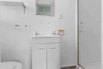 1/13 Barron Drive, Green Bay