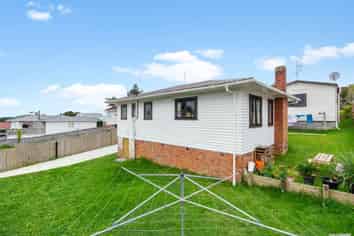 13 Barron Drive, Green Bay