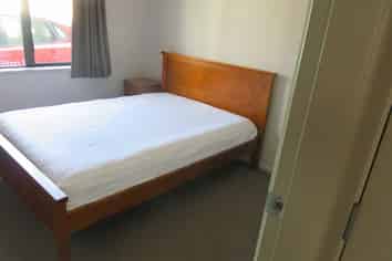 3/173 Knighton Road, Hillcrest