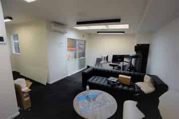 Unique Albany Industrial 118m²