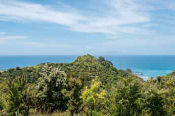 14 Seacoast Road, Mangawhai Heads