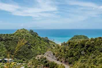 14 Seacoast Road, Mangawhai Heads