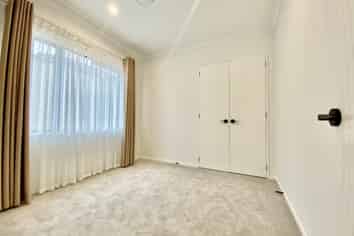 31 Nightingale Road, Flat Bush