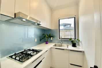 31 Nightingale Road, Flat Bush