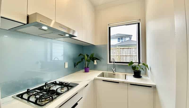 31 Nightingale Road, Flat Bush