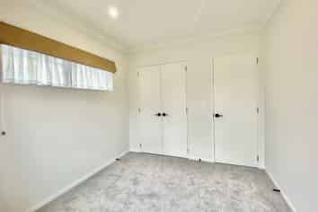 31 Nightingale Road, Flat Bush