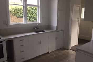 2 Woodstock Terrace, Tawa