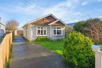 128 Huxley Street, Sydenham