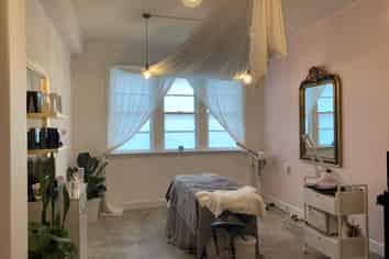 SUPER RARE, HIGHLY SOUGHT AFTER SUBURB