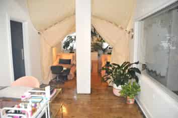 SUPER RARE, HIGHLY SOUGHT AFTER SUBURB