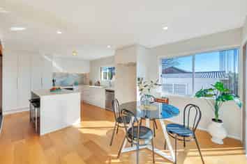 55 Sturges Road, Henderson