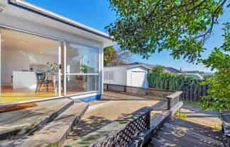 55 Sturges Road, Henderson