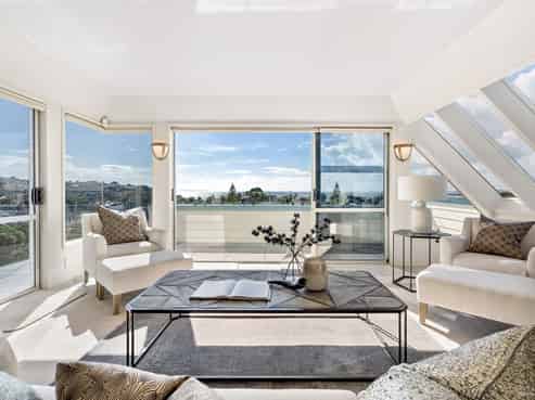 Auckland - Address withheld