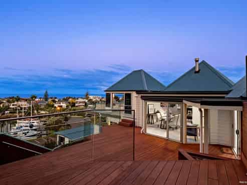 Auckland - Address withheld