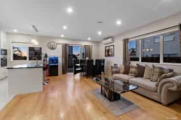 224a Hill Road, The Gardens