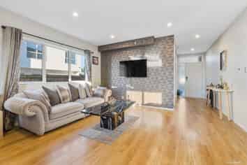 224a Hill Road, The Gardens