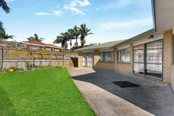 562 Massey Road, Mangere