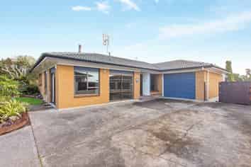 10 Tanoa Place, Glendene