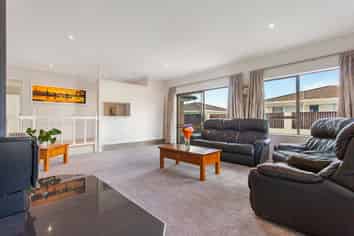 10 Tanoa Place, Glendene