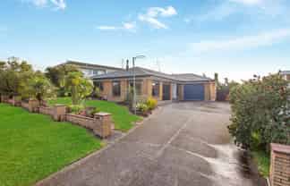 10 Tanoa Place, Glendene