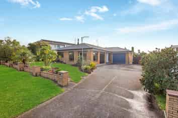 10 Tanoa Place, Glendene