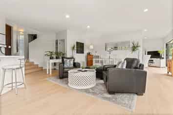 25b Kurahaupo Street, Orakei