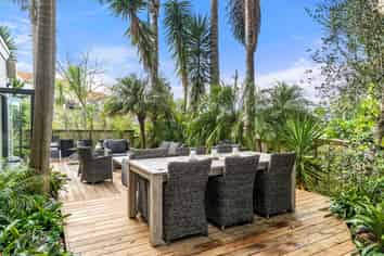 25b Kurahaupo Street, Orakei