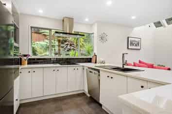 7a Valley Road, Browns Bay