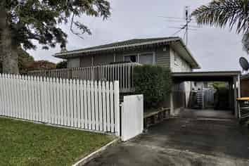 36 Kirby Street, Glendene