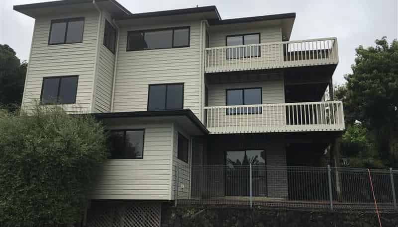 6 Summit Drive, Torbay