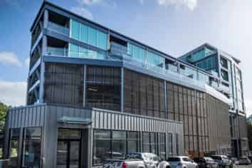 Compact Drake Street Retail