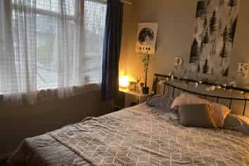 1018C Totara Street, Mahora