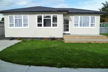 1018C Totara Street, Mahora