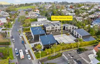 14/37 Glen Atkinson Street, Saint Heliers