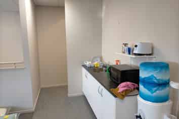 Well Presented Commercial Warehouse