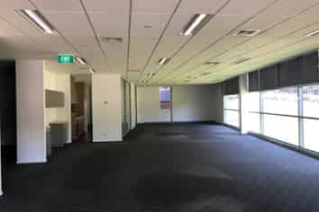 A GRADE OFFICE READY TO GO