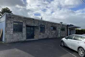 TIDY SUBURBAN OFFICES