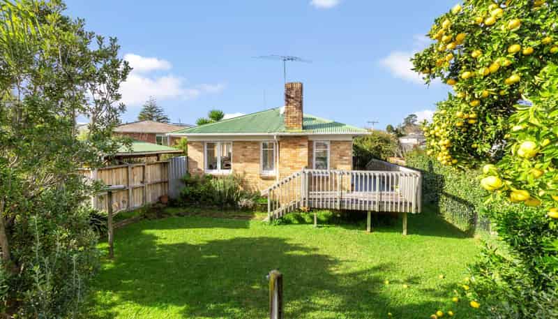 30 Kereru Street, Henderson