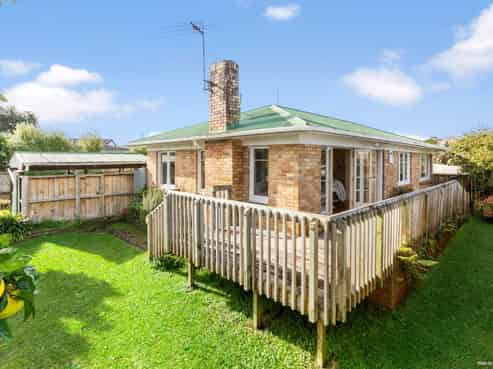 30 Kereru Street, Henderson