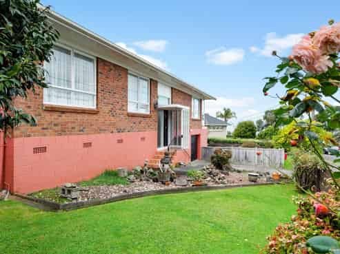 2/30 Montgomery Avenue, Rothesay Bay