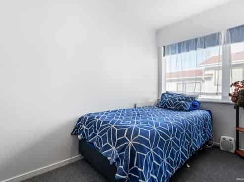 2/90 Victoria Street, Onehunga