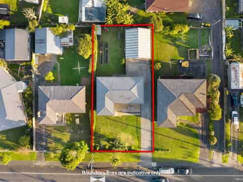 60 St Leonards Road, Kelston