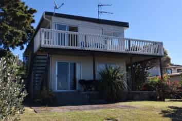 2/401 East Coast RD, Mairangi Bay