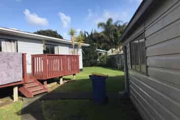 7 Riserra Drive, Ranui