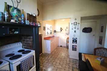 15 Paris Street, North East Valley